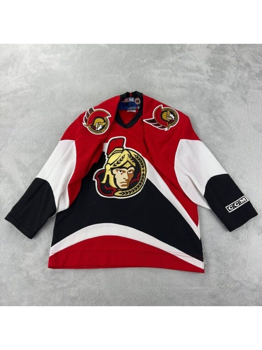 Vintage Ottawa Senators Boys Size L/XL CCM Hockey Jersey